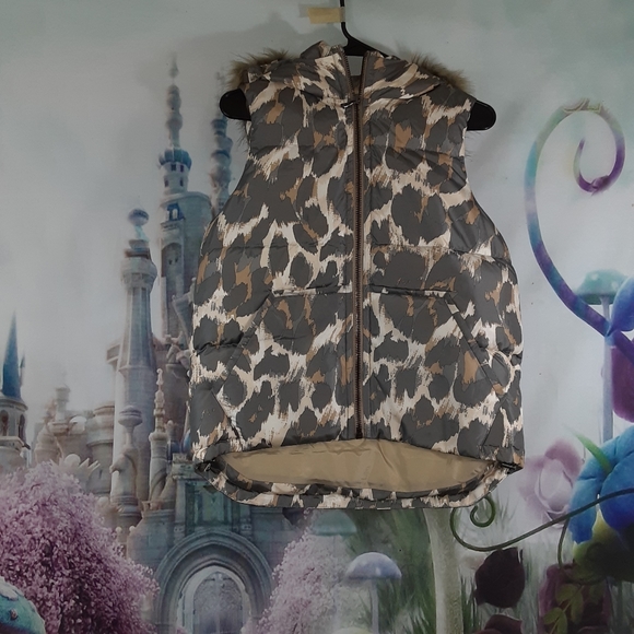 🪶Coach leopard print vest - Picture 3 of 16